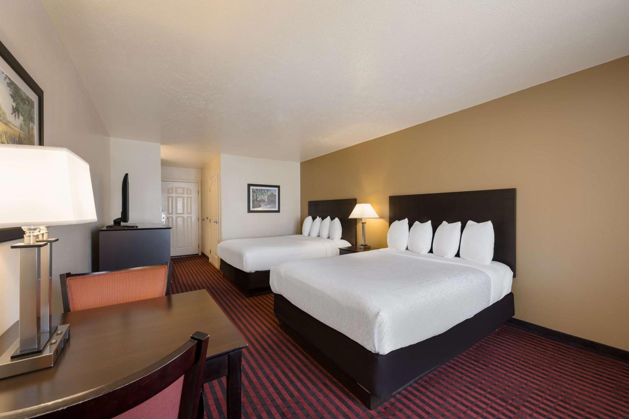 Best Western Salinas Valley Inn & Suites Екстер'єр фото