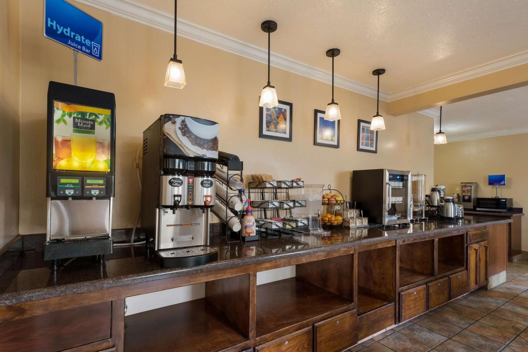 Best Western Salinas Valley Inn & Suites Екстер'єр фото